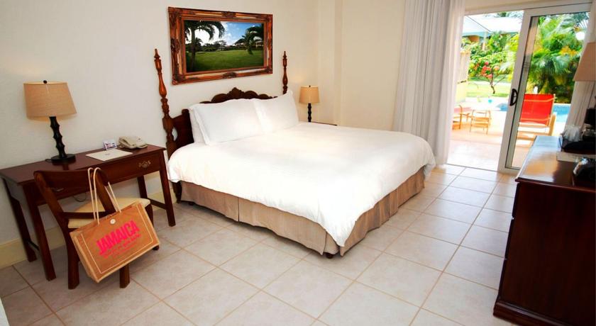 Jewel Runaway Bay Beach Resort & Waterpark