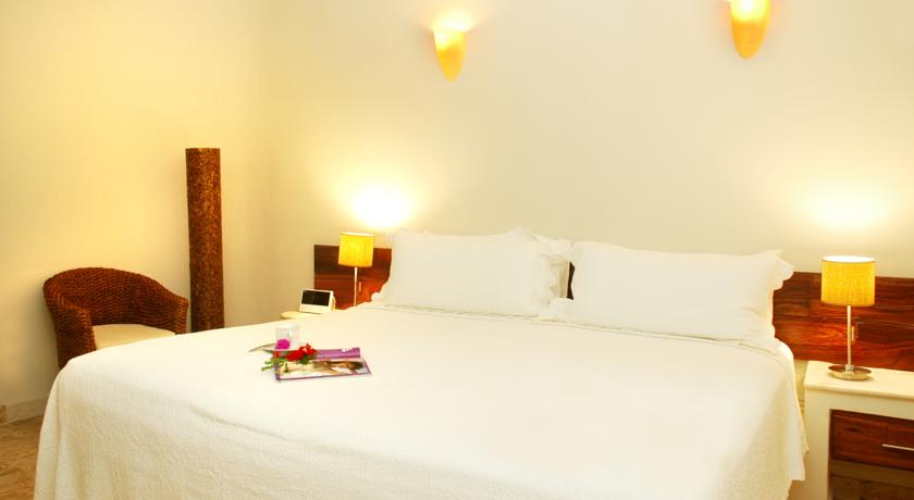 Maya Villa Condo Hotel & Beach Club