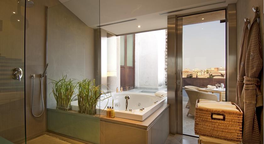 Anantara Palazzo Naiadi Rome Hotel