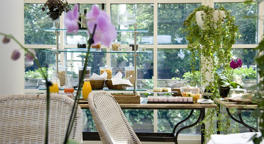 Schlosshotel Berlin By Patrick Hellmann