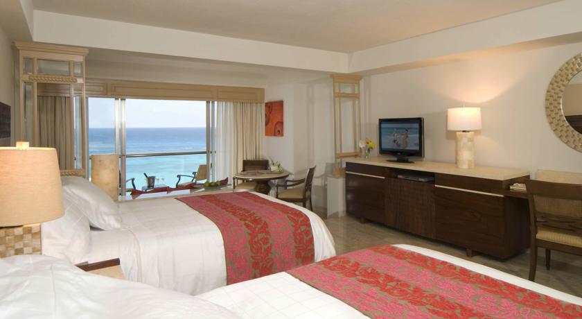 Grand Fiesta Americana Coral Beach