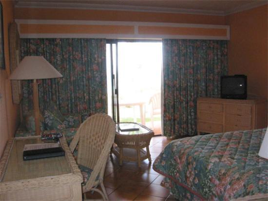 Coco Reef Resort Bermuda