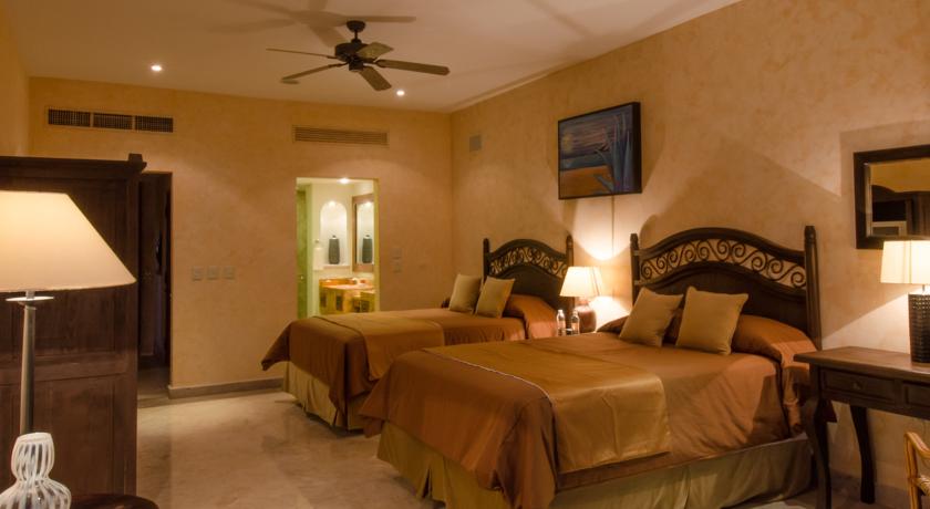 Villa La Estancia Beach Resort & Spa