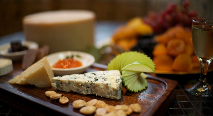 Mayflower Park Hotel