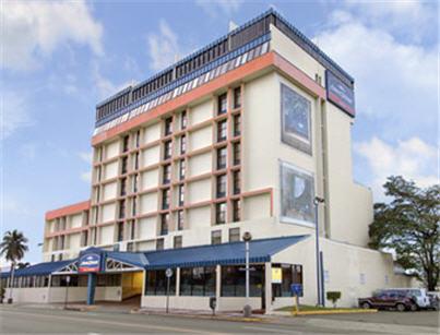 TRYP by Wyndham Isla Verde