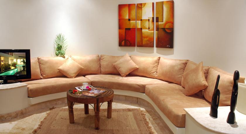 Maya Villa Condo Hotel & Beach Club