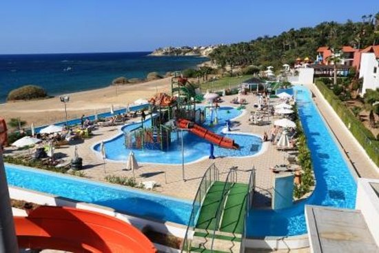 Kapetanios Aqua Resort