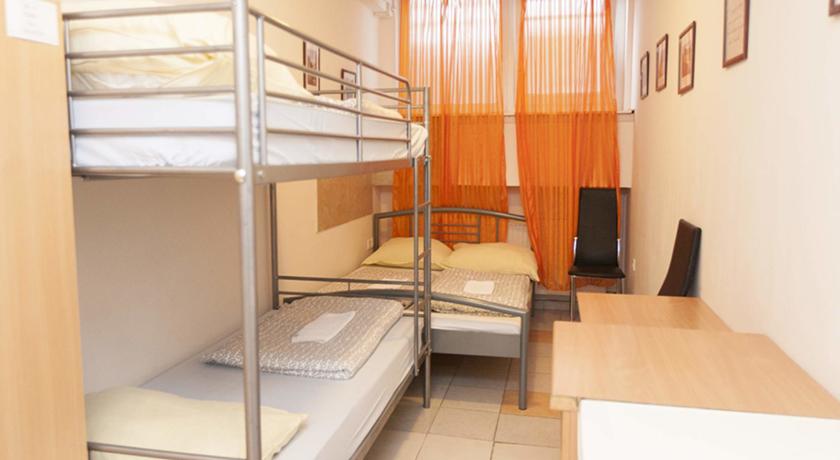 Hostel 24/1