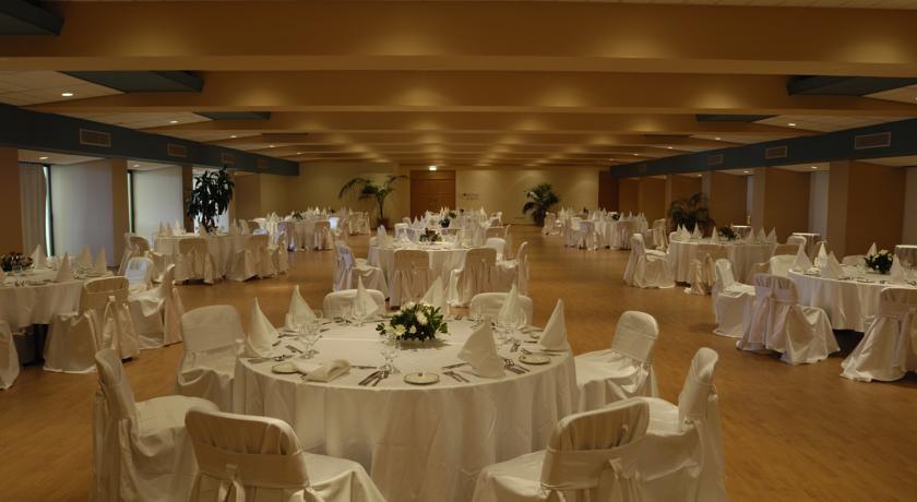 Constantinou Bros ??thena Royal Beach Hotel