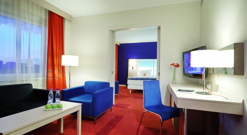 Cosmos Saint-Petersburg Pulkovskaya Hotel, a member of Radisson Individuals