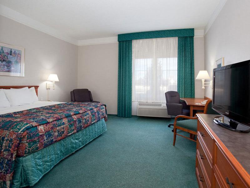 La Quinta Inn & Suites by Wyndham Denver Southwest Lakewood