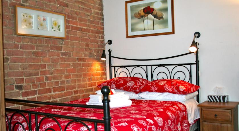 University Bed & Breakfast Apartments