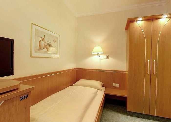 Hotel Kriemhild Am Hirschgarten