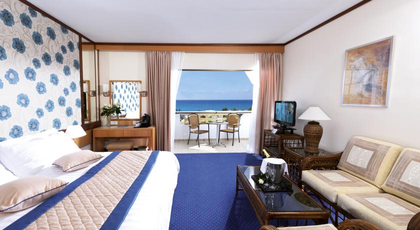 Constantinou Bros ??thena Royal Beach Hotel