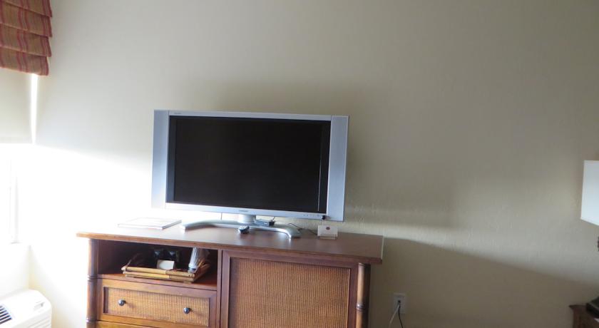 Bayfront Inn 5th Ave