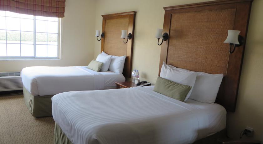 Bayfront Inn 5th Ave