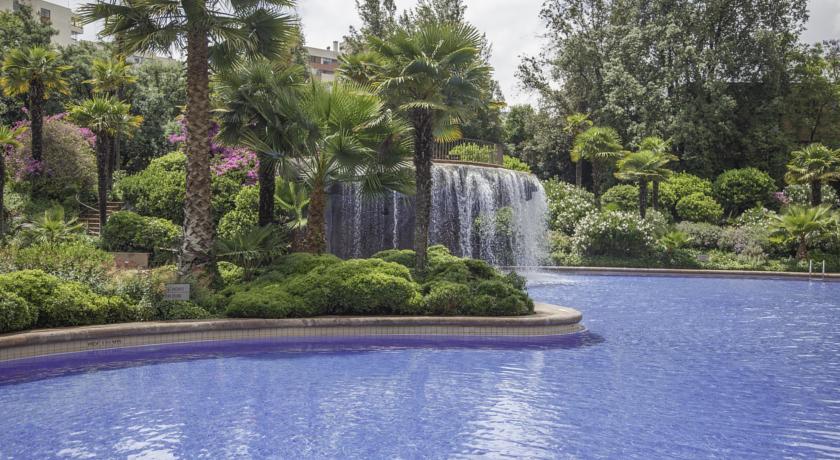 Mandarin Oriental, Santiago