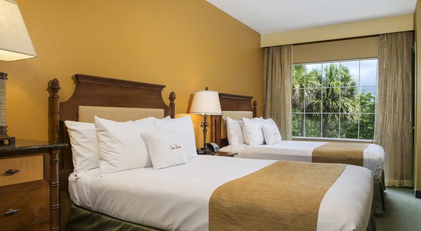 DoubleTree Suites by Hilton Hotel Naples