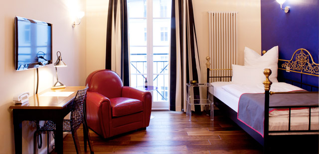 Digital Check-in - The Dude By Charly