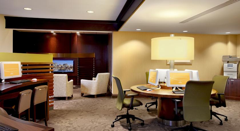 Le Centre Sheraton Montreal Hotel