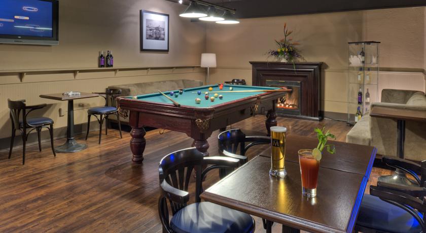 The Strathcona Hotel