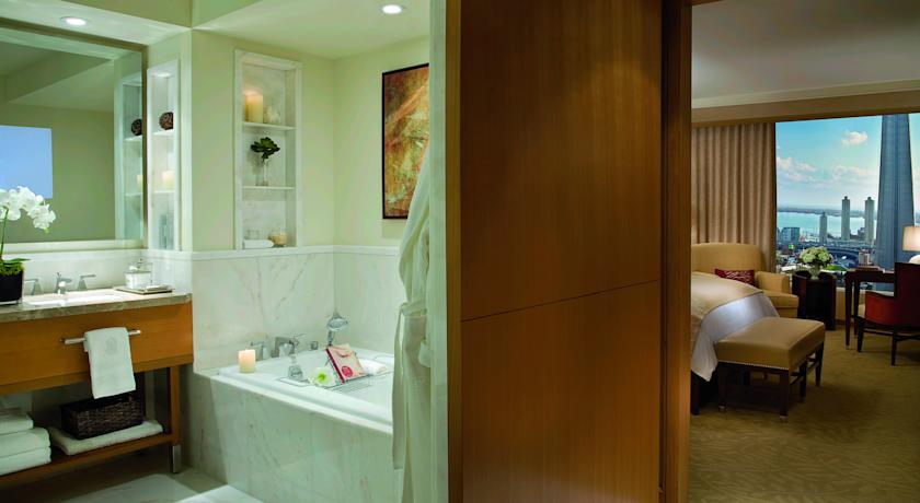 The Ritz-Carlton, Toronto