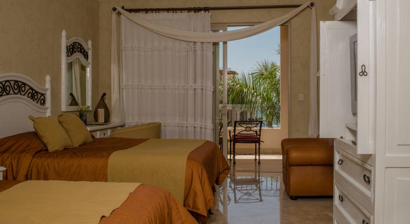 Villa La Estancia Beach Resort & Spa