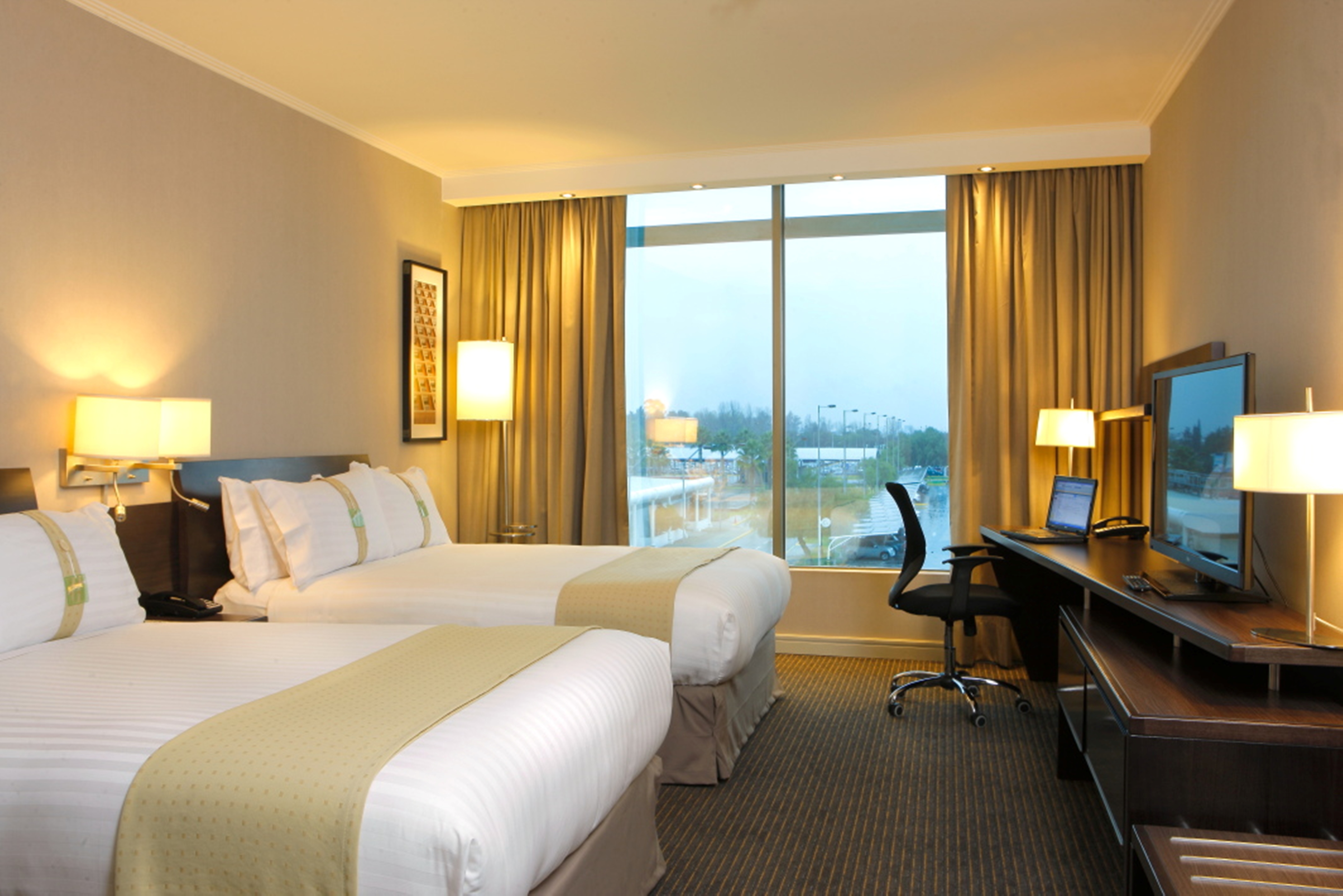 Holiday Inn Express Santiago Las Condes by IHG