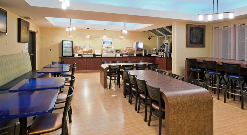 Holiday Inn Express & Suites Berkeley, an IHG hotel