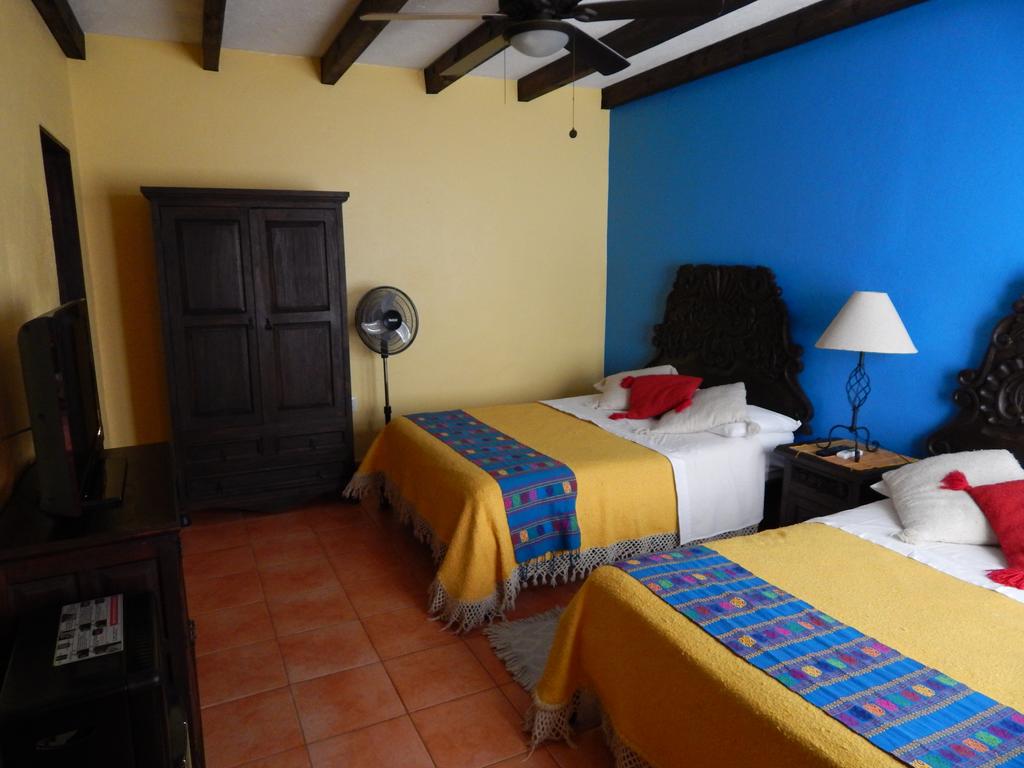 Casa Mia Suites Apartments