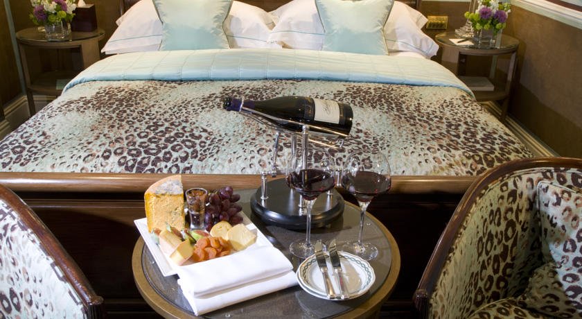 The Milestone Hotel and Residences