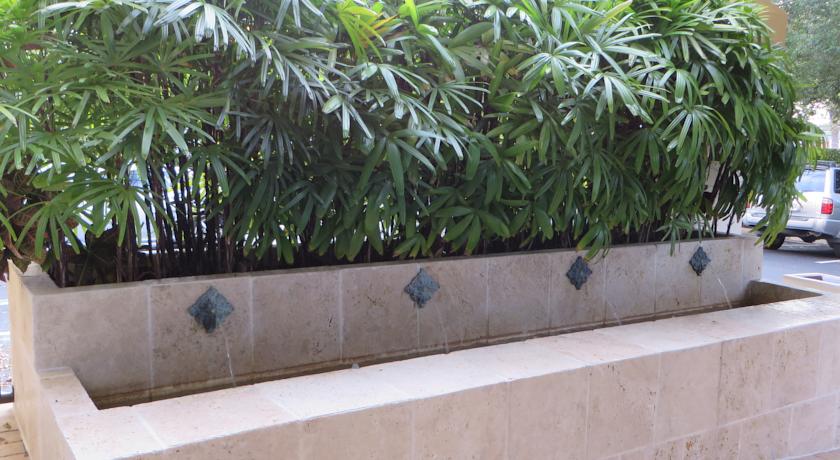 Bayfront Inn 5th Ave