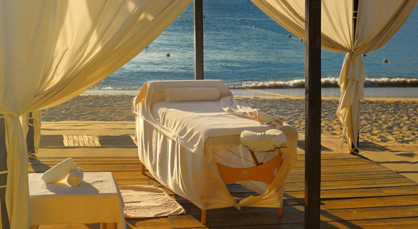 Casa Dorada Los Cabos Resort & Spa