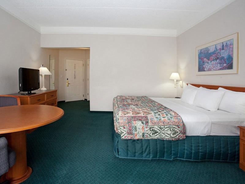 La Quinta Inn & Suites by Wyndham Denver Southwest Lakewood