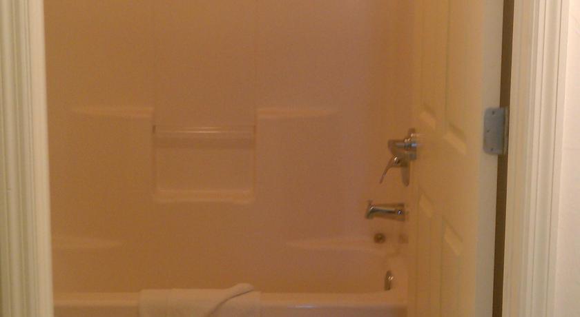 Hawthorn Suites by Wyndham Naples