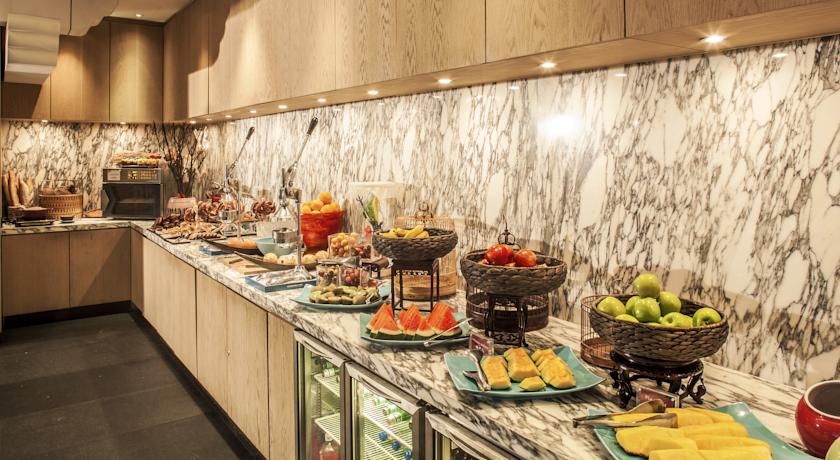 Hotel Indigo Shanghai On The Bund, an IHG hotel