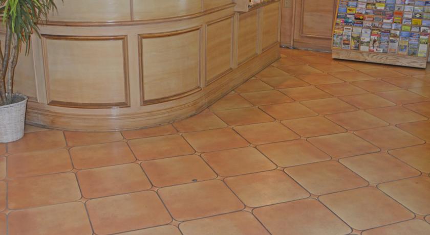 Naples Park Central Hotel