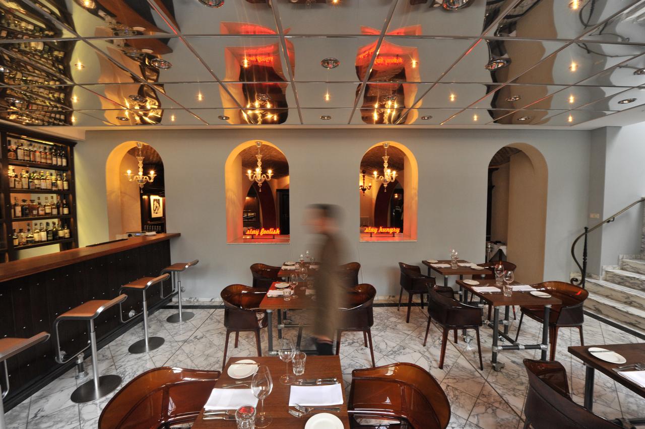 Digital Check-in - The Dude By Charly