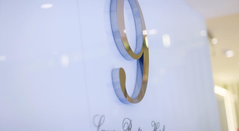 Hotel 9
