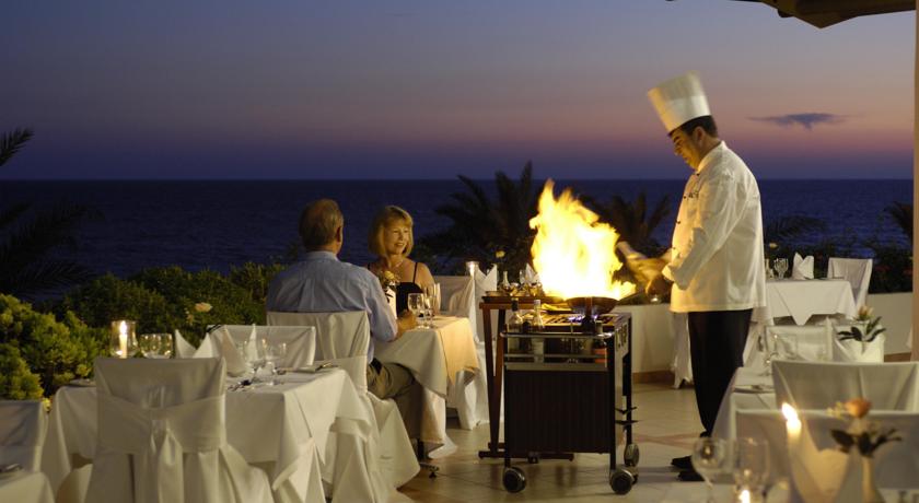 Constantinou Bros ??thena Royal Beach Hotel