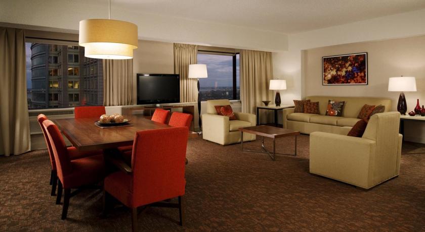 Le Centre Sheraton Montreal Hotel