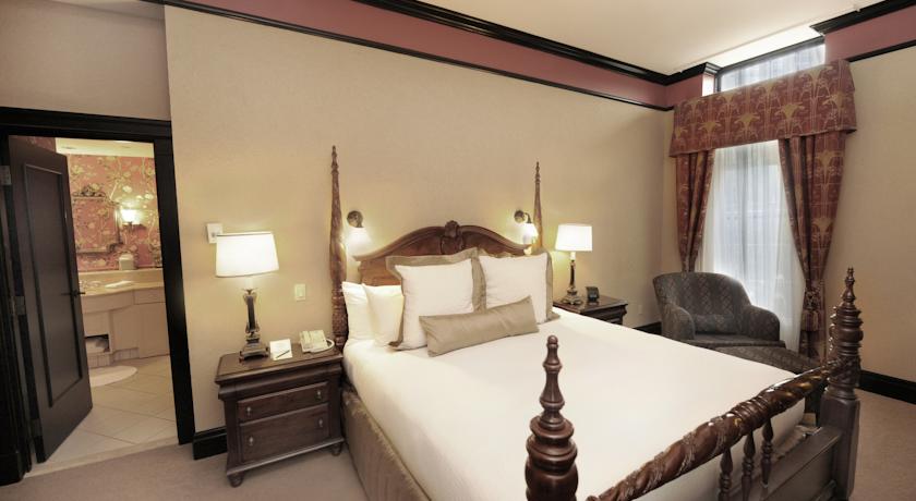 Old Mill Toronto Hotel