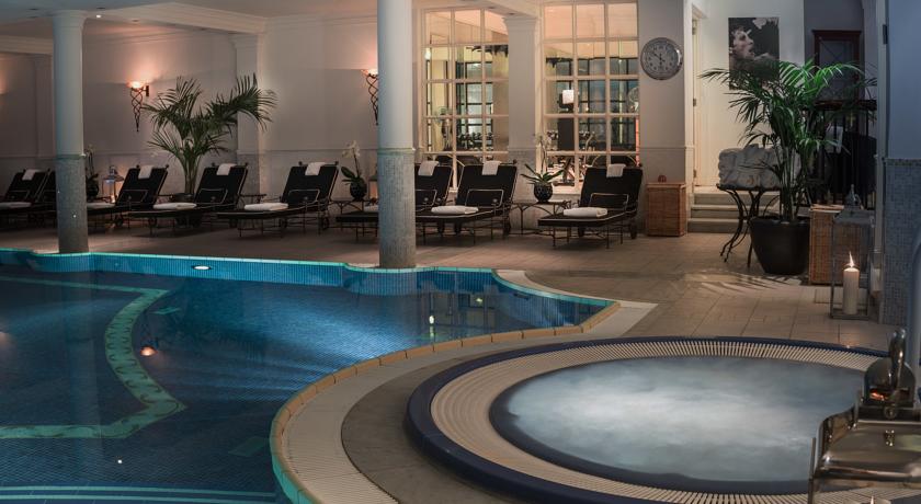 Schlosshotel Berlin By Patrick Hellmann