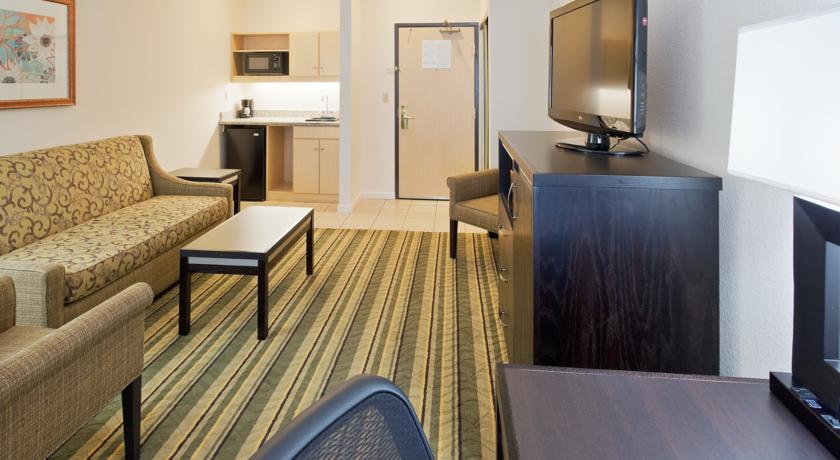 Holiday Inn Express & Suites Berkeley, an IHG hotel
