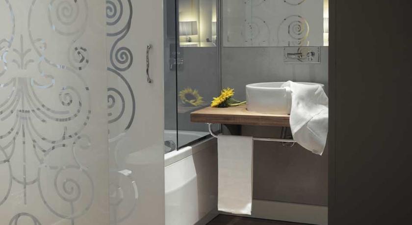 Hotel Duchi Vis a Vis