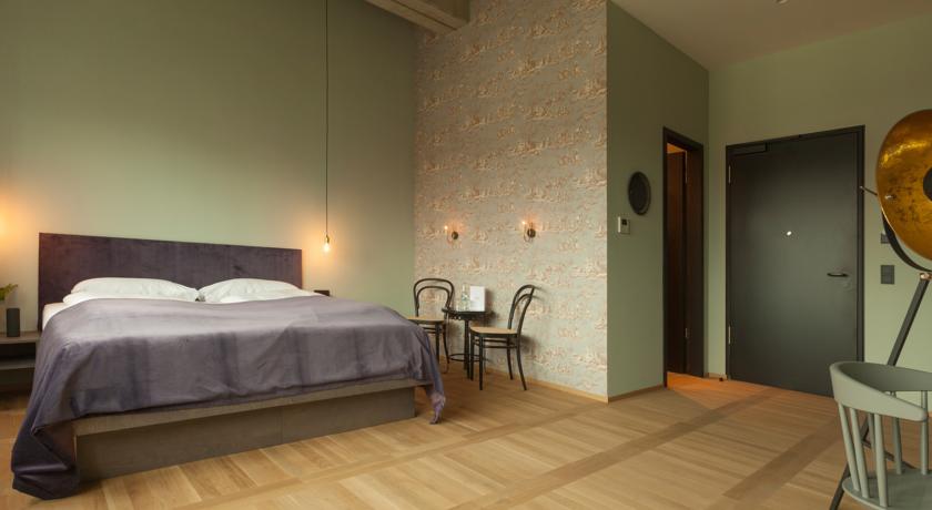 The Flushing Meadows Hotel