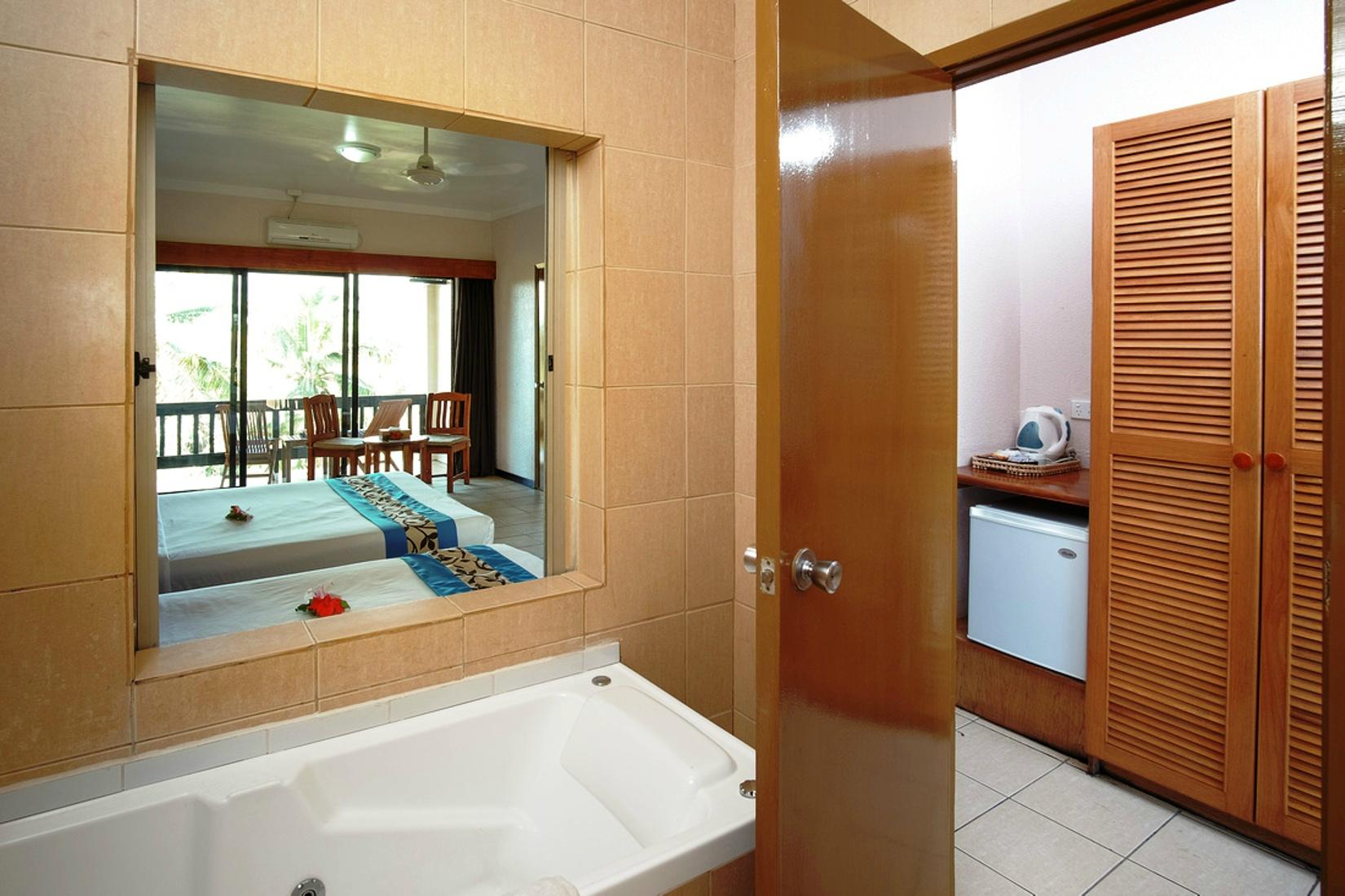 Anchorage Beach Resort