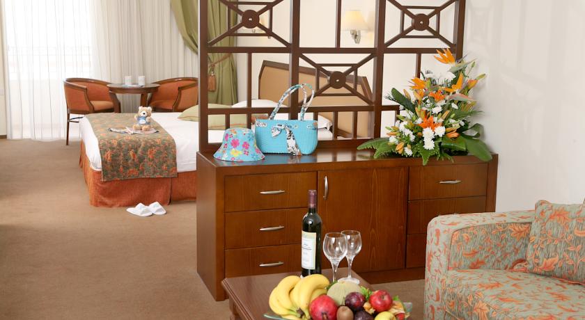 Aquamare Beach Hotel & Spa