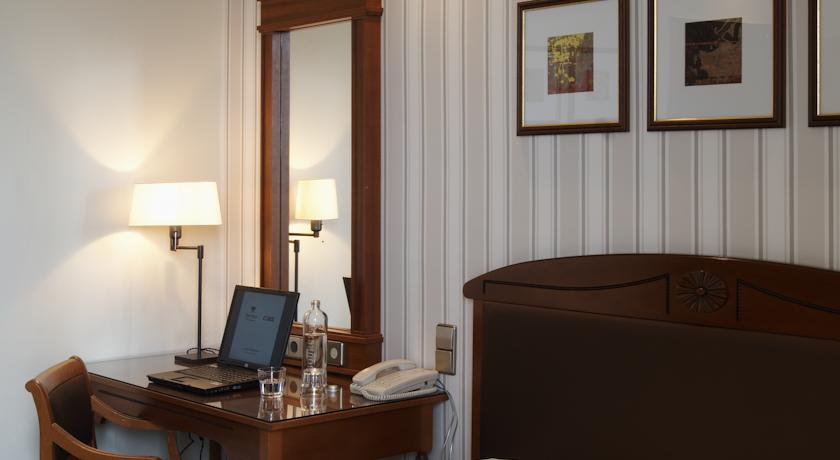 Park Plaza Victoria Amsterdam