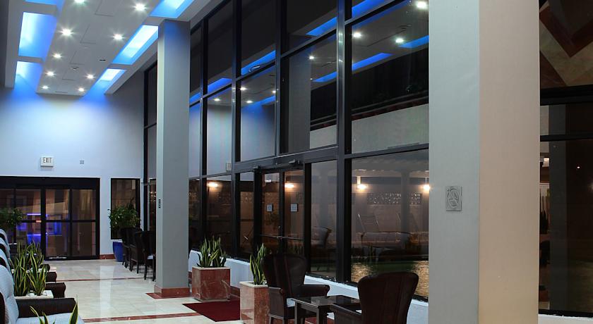 TRYP by Wyndham Isla Verde